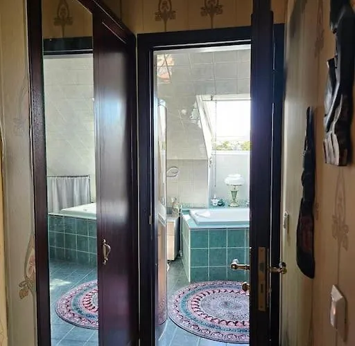 Comfort Of With Charming View Апартаменти