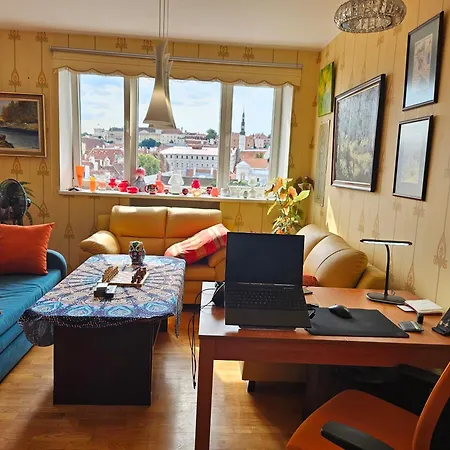 Comfort Of City Central With Charming View